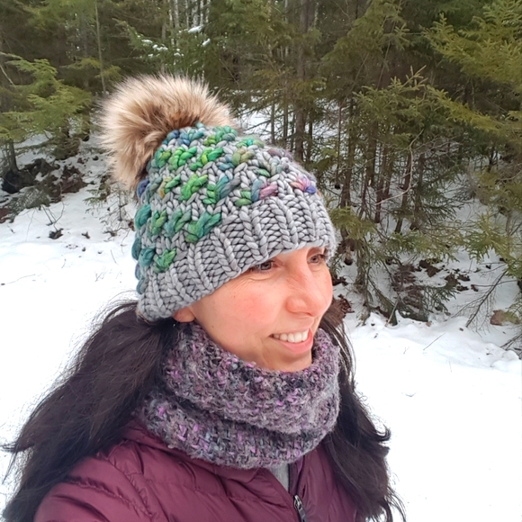 Meet your Posher, Amber - Picture 1 of 1